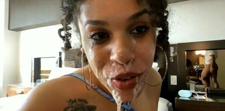 strokeitforher nudes actress img