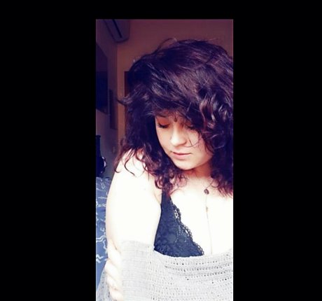 inked reader nudes star img