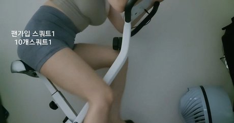 Min E star hot photos