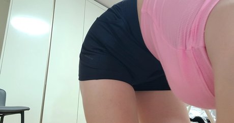 Min E pornstar nude archive