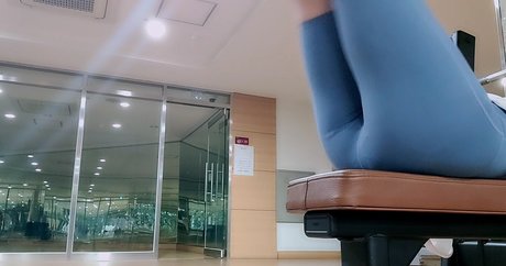 Min E model sex galleries