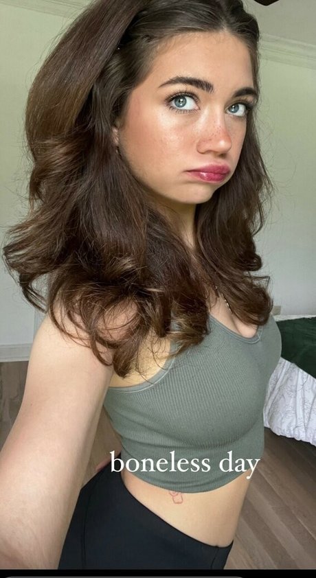 Lunchbaglujan star sexy pictures