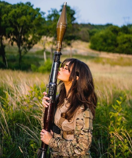 Lunchbaglujan star exclusive photo