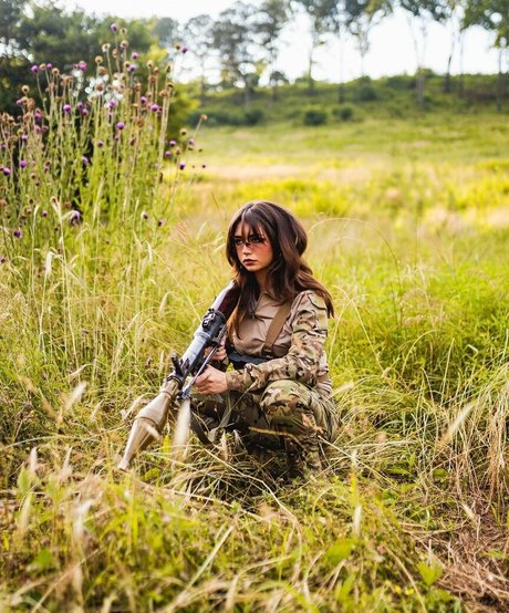 Lunchbaglujan pornstar free photos