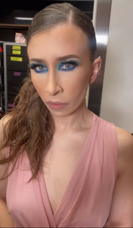 Aubrey Edwards pornstar naked picture