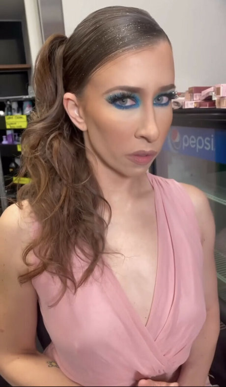 Aubrey Edwards high quality model pics