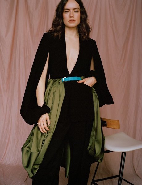 Daisy Ridley free pornstar galleries