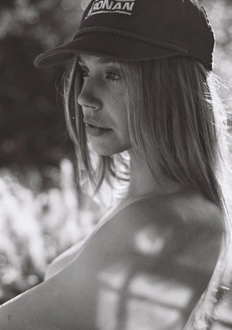 swimming pool onlyfans beautiful xxx img