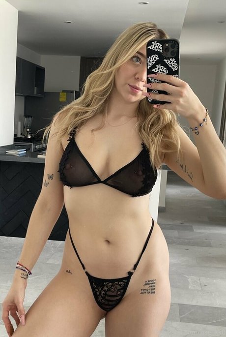 sextingqueeen porn star images