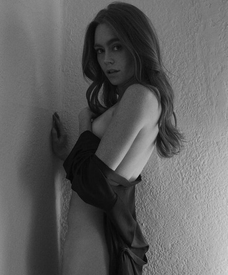 Holly Hicks sex actress pic