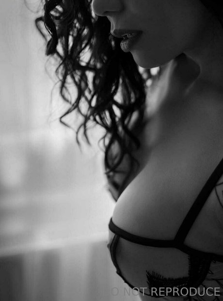 sexy feet onlyfans top image