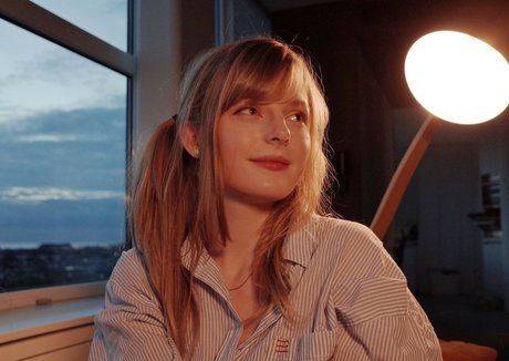 18 year old onlyfans beautiful nude images