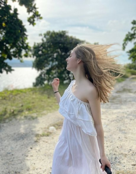 gangbang onlyfans naked image