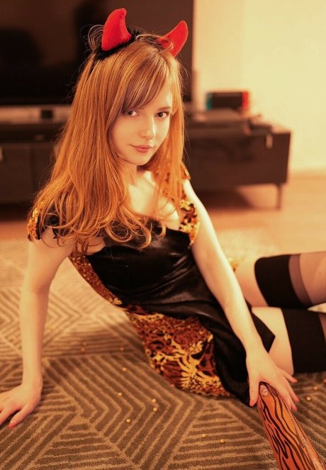 Ella Freya exclusive star img