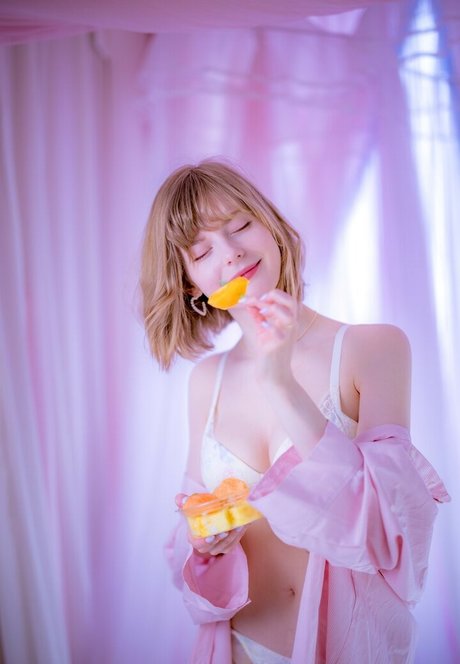 Ella Freya star pretty gallery