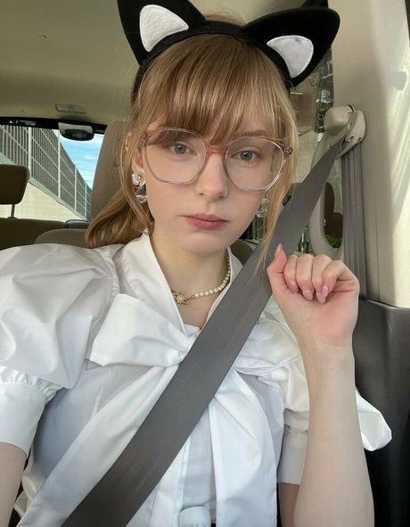 Ella Freya model hd images