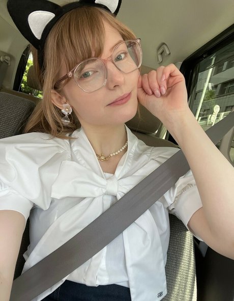 Ella Freya star pretty pictures