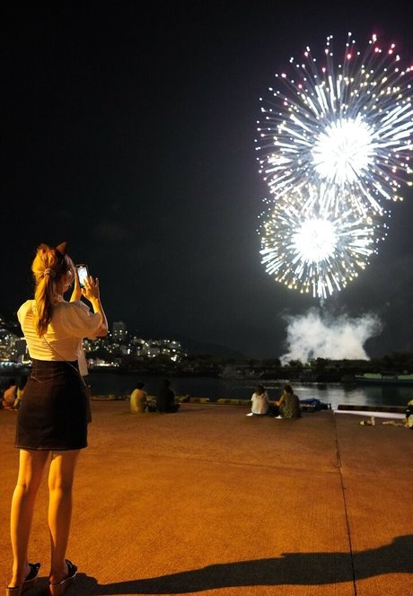 Ella Freya nude star photos