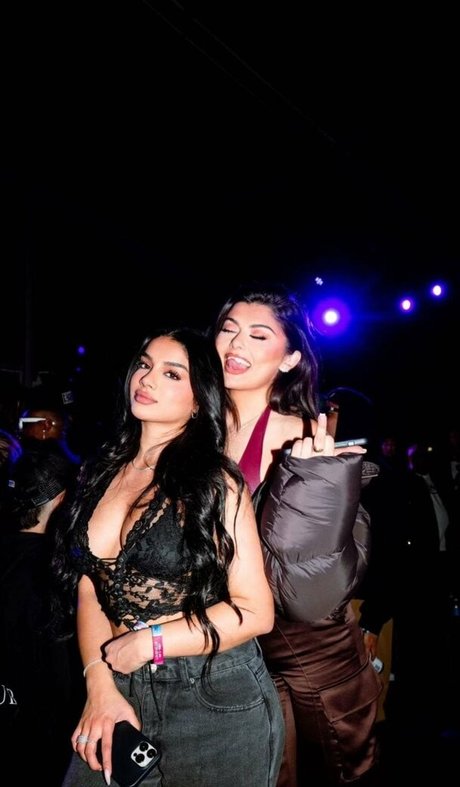 Alishbasheikh porn model pic