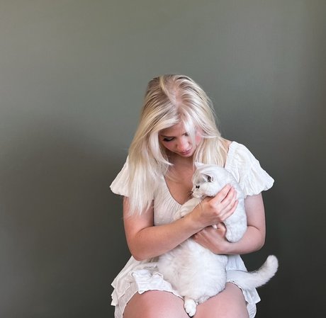 Majijej hot pornstar pictures