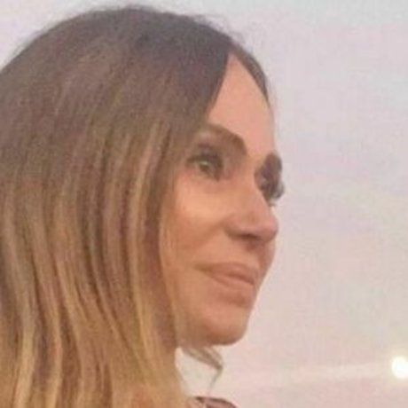 Vanessa Angel star hot pictures