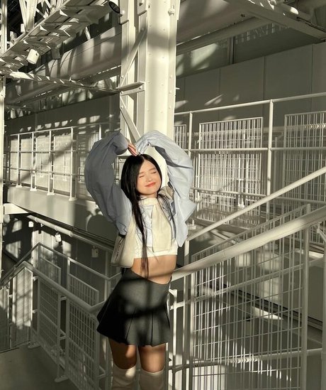 Kika Kim Quick model image