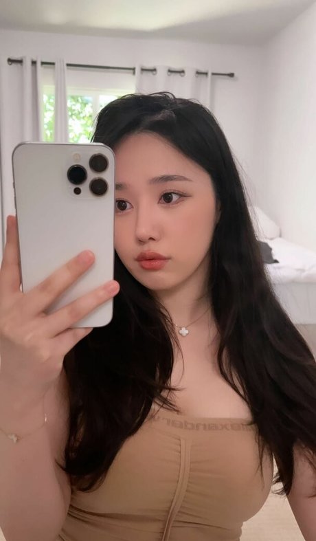 Ploo model xxx gallery