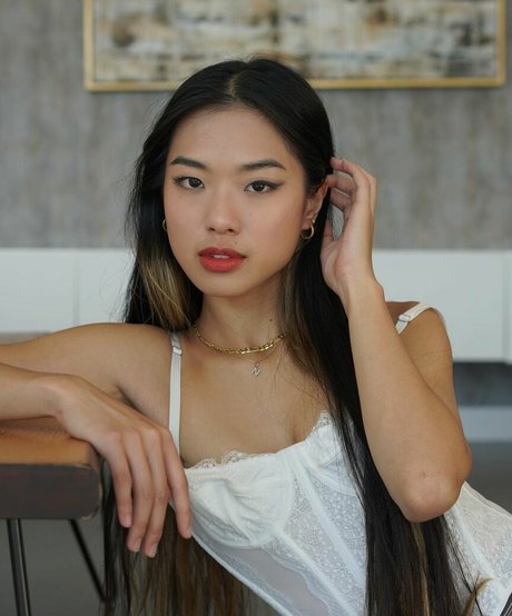 Nemsko model hot pics