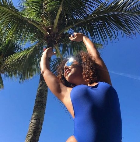 Valeria Valenssa xxx model image