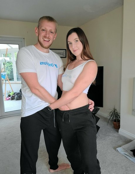 nextdoornudistsfree naked star photos