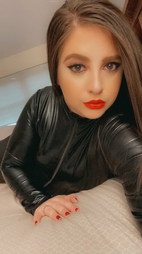 ava hadley star pics