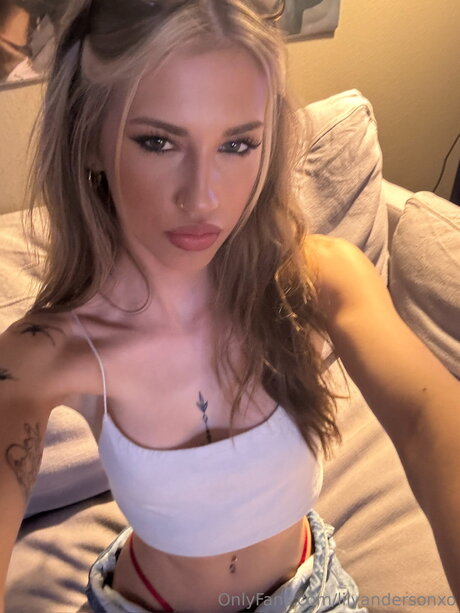 Lilyandersonxo model perfect pictures