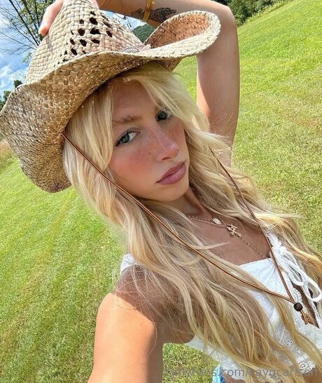 Kaygcarlson Profile pic