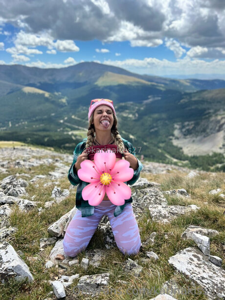 Karinakiss27 sexy actress picture