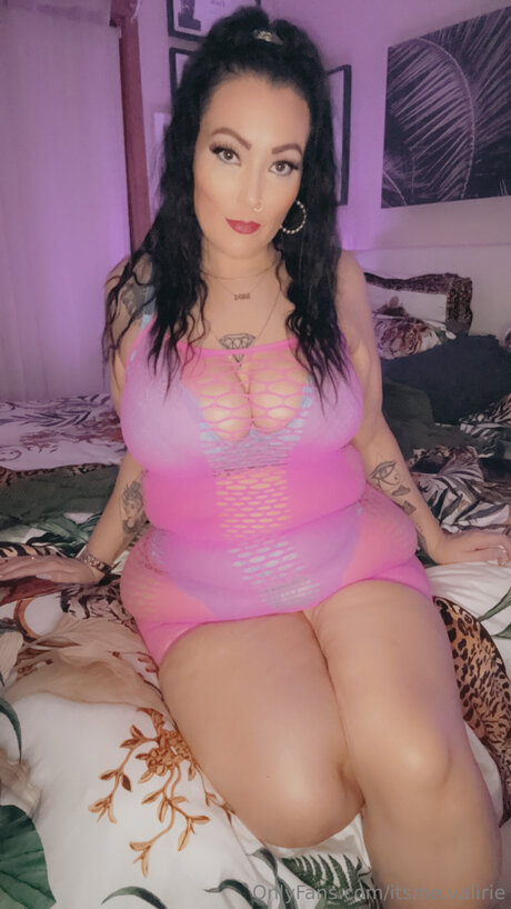 Itsme Valirie xxx model images