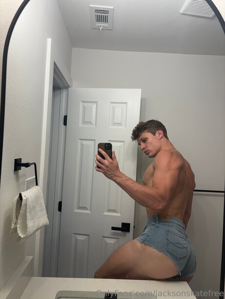 Jacksonskatefree adult actress archive