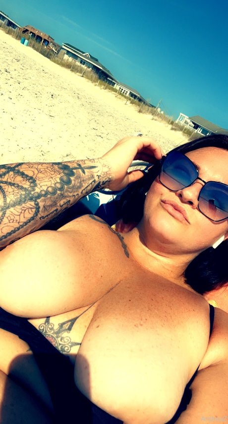 Andrea Zendejas hot star image