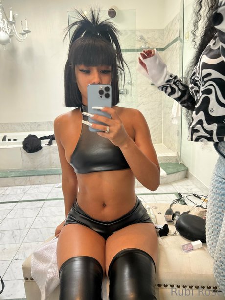 Rubi Rose free pornstar pictures