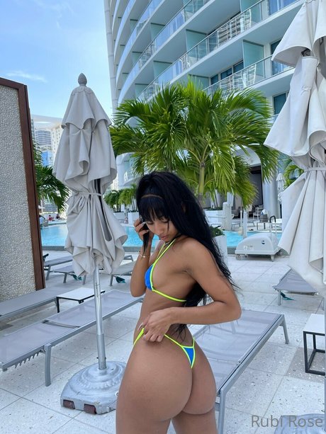 booty onlyfans sexy photo