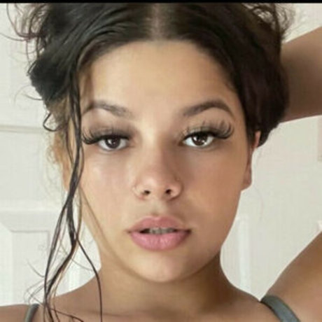 Trenity model sex picture