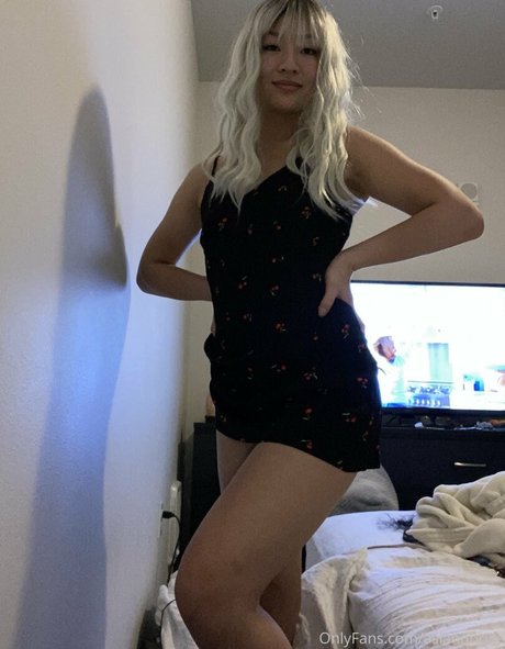 Asianonrice nude star pic