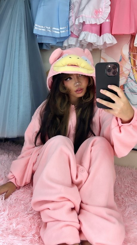 asian college onlyfans hot image