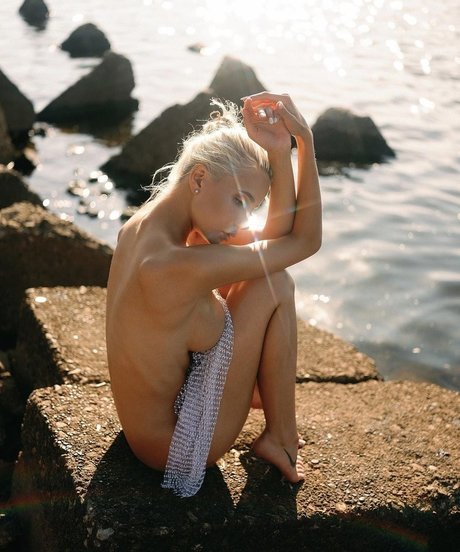 skinny ebony teen onlyfans erotic pictures