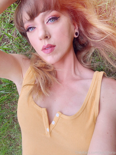 light onlyfans free sexy photos