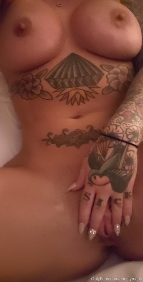 Christy Mack model hd img