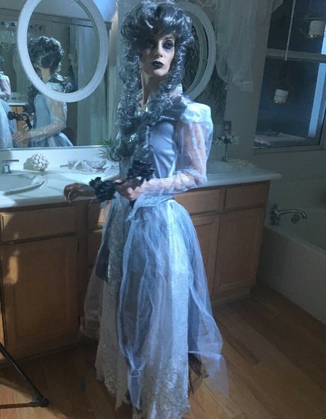 Shyla Jennings model art image