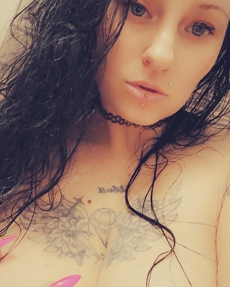 xomaryyeox nude model pics