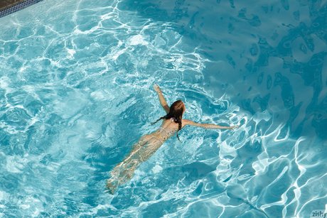 Zoey Luna xxx star photos