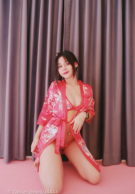 mintra4444 beautiful model pics