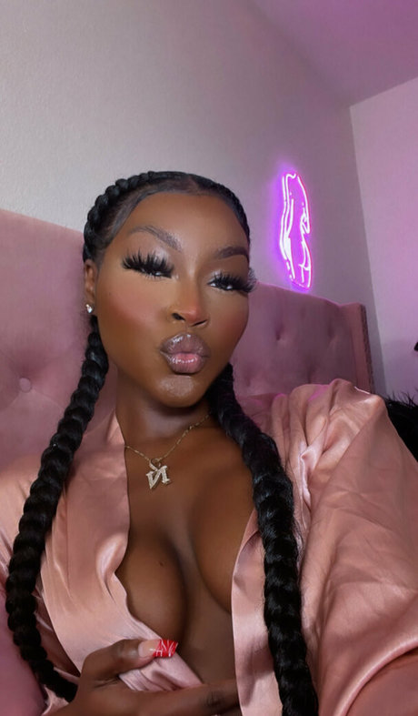 skinny ass onlyfans top img